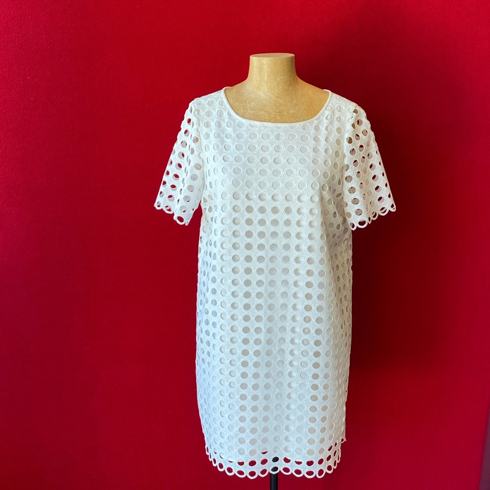 C MALANDRINO Eyelet Short Sleeve dress. White. Size 8